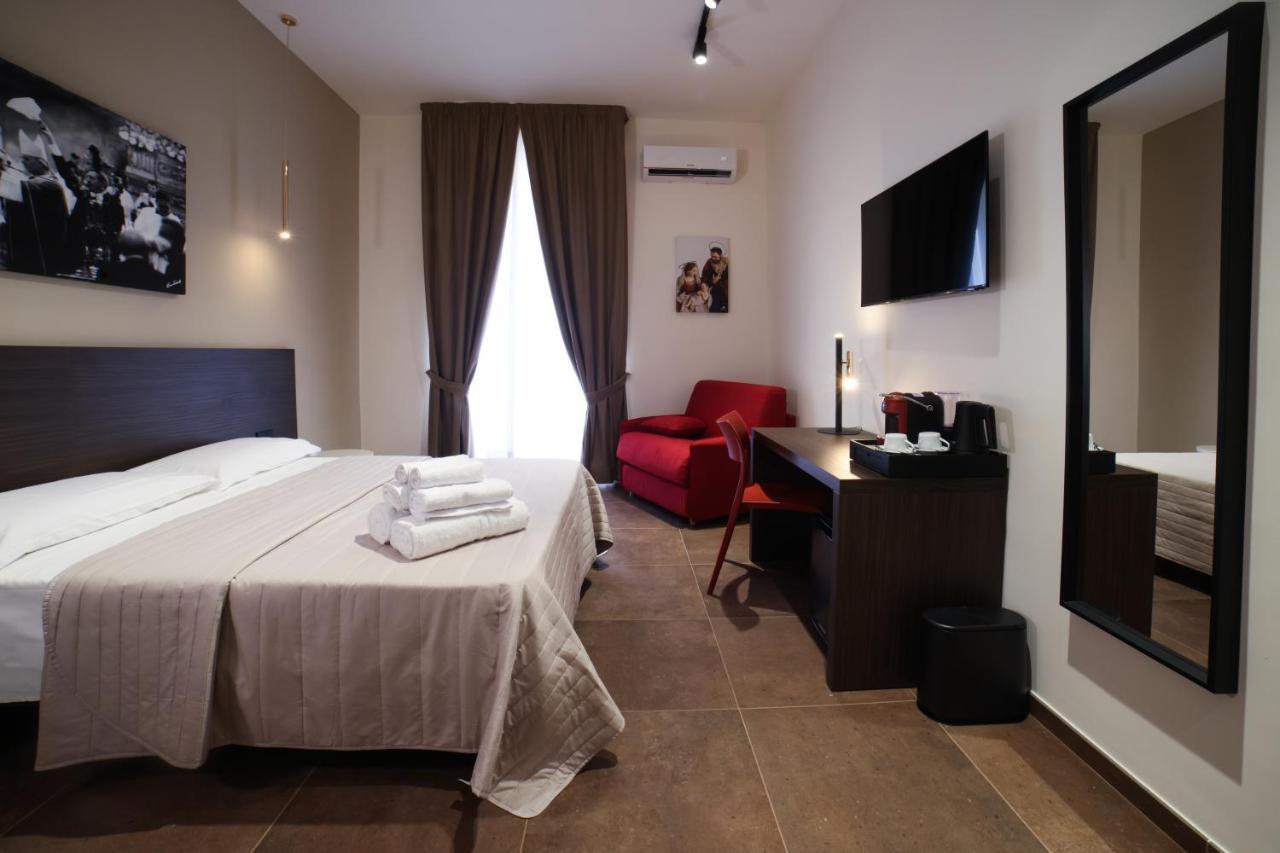 Bed & Breakfast Sciuscia Beb Spaccanapoli Naples