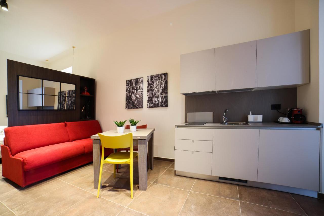 Sciuscia Beb Spaccanapoli Bed & Breakfast *