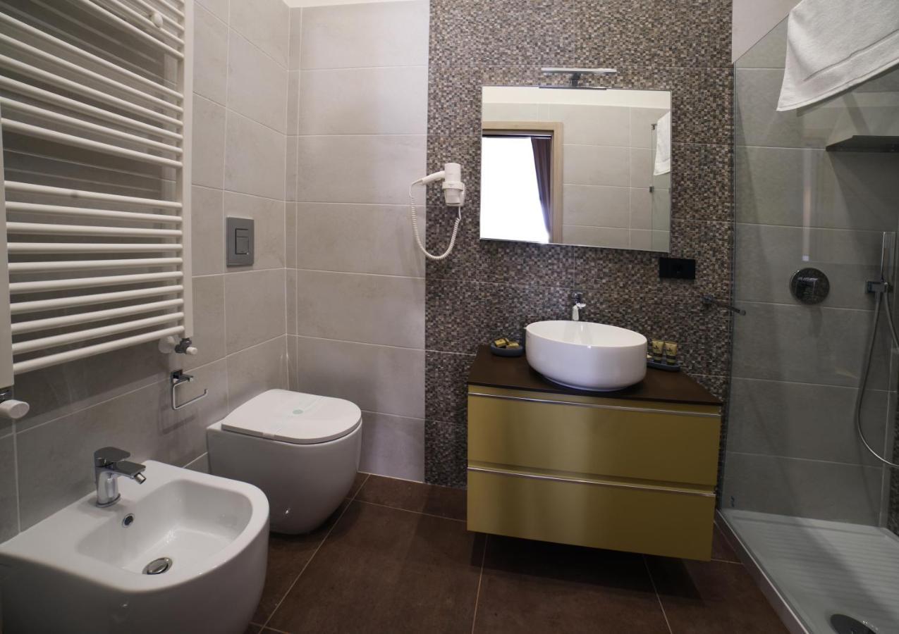 Sciuscia Beb Spaccanapoli * Naples