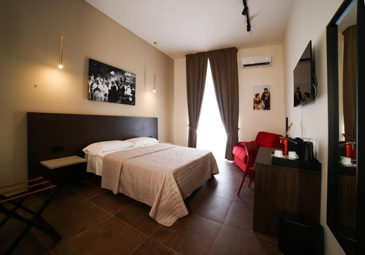 Bed & Breakfast Sciuscia Beb Spaccanapoli *